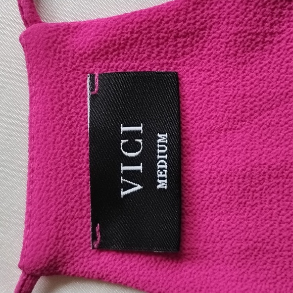 Vici Karty Tiered Mini Dress M Fuschia Racerback Blouson - Picture 5 of 8